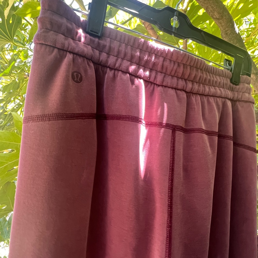 Lululemon Softstreme High-Rise Pant
Full Length